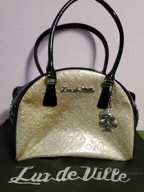 Lux de Ville Bowling Bag Style Tote
